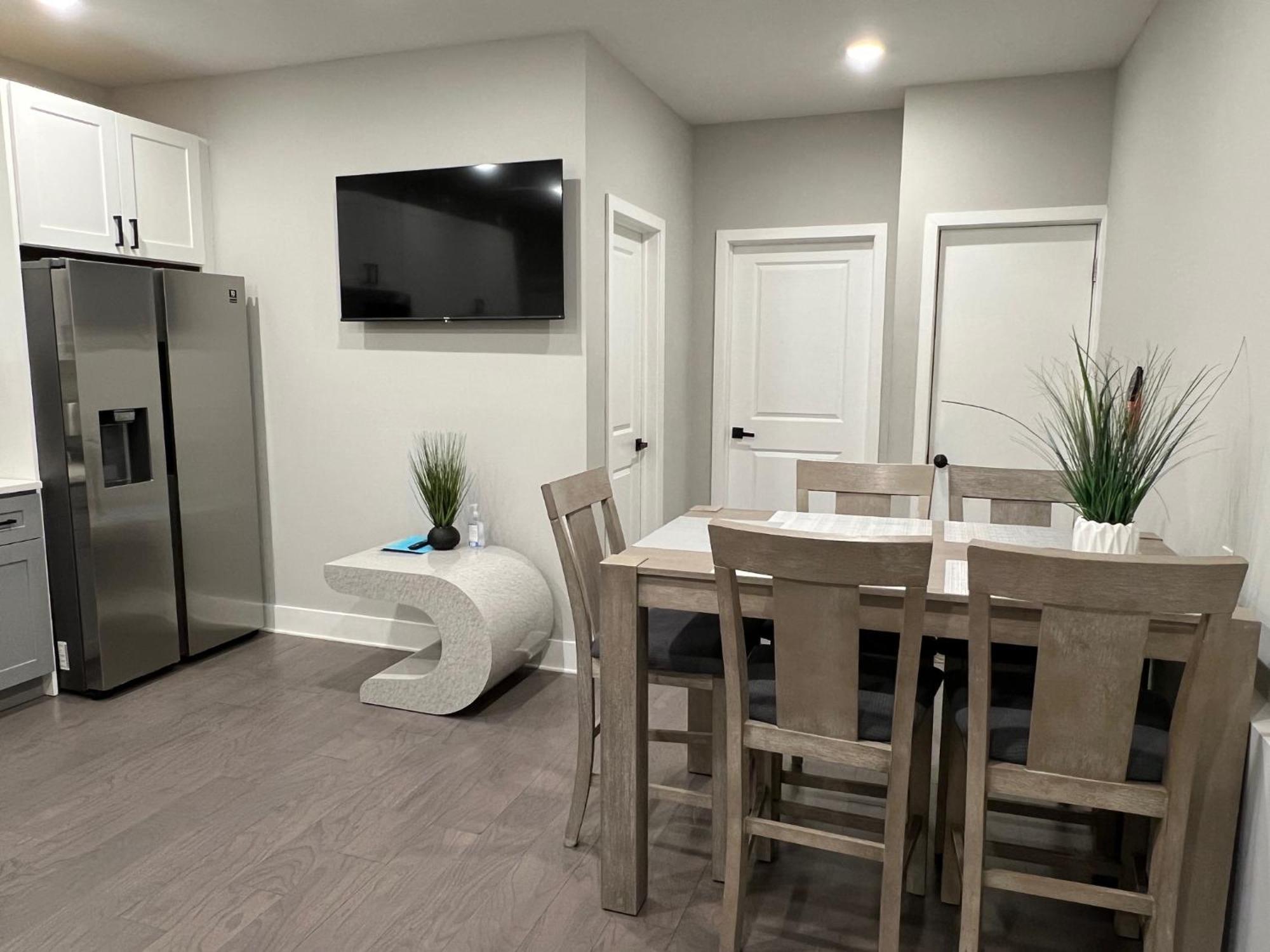 Apartamento Charming 3Br 2Ba With Private Patio Filadelfia Exterior foto